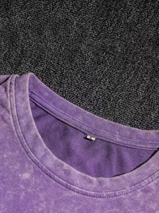 Ensemble T-shirt et short en coton imprimé Karma pour homme – Tenue décontractée d'été à col rond, tricotée, respirante, lavée, couleur violet - Product Image 6