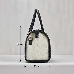 Bolso de Hombro de Cuero Vacuno Estilo Moderno con Asa Superior, Cierre de Cremallera, Diseño Floral Grabado, Duradero para Viajes, para Mujer - Product Image 4