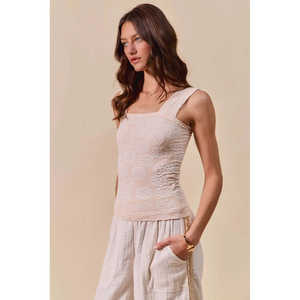 เสื้อกล้ามไร้ตะเข็บลายดอกไม้สองสีสำหรับผู้หญิง ยี่ห้อเวโลโร ไซส์ S - Product Image 2