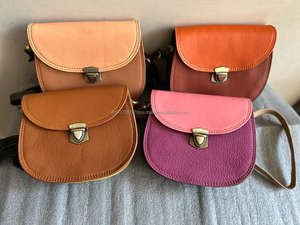 Sac à main en cuir recyclé fait à la main nouvelle couleur trapue sac à bandoulière élégant sac à main en cuir de haute qualité coloré femmes sacs à bandoulière côté occidental - Product Image 4