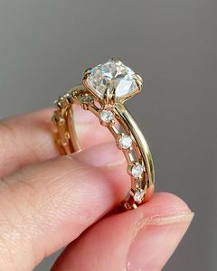 Anillo de Boda de Oro Sólido de 14k con Corte Antiguo de Mina, Estilo Doble Punta, con Banda a Juego y Diamantes Cultivados en Laboratorio - Product Image 3