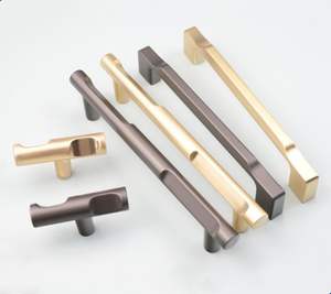 Poignée de porte en laiton Royal Crest, modèle Majesty Grip Pull Crown Line, poignée impériale en laiton Arc, poignée Noble Crown Pull au toucher régale - Product Image 4