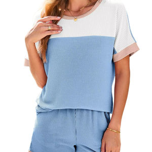 Ensemble 2 pièces d'été personnalisé pour femme : T-shirt à manches courtes et short – Tenue décontractée streetwear - Product Image 3