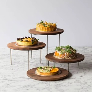 Support à gâteau en céramique à accents floraux, présentoir élégant pour desserts, idéal pour les fêtes à domicile et la décoration de table de mariage, vente en gros depuis l'Inde - Product Image 5
