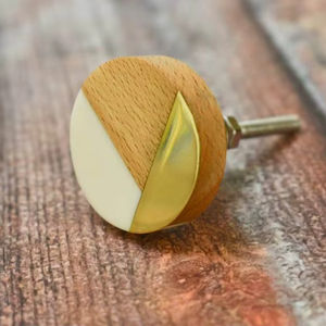 Bouton en bois moderne et écologique, résistant au four - Product Image 1