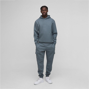 Ensemble survêtement décontracté pour homme : sweat à capuche gris et pantalon cargo, manches longues, couleur unie, 100 % coton, poids moyen, idéal pour l'automne - Product Image 1