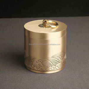 Recipientes cilíndricos de acero inoxidable de alta calidad, personalizados, con acabado cepillado, grabados a mano, para almacenamiento de especias, con tapa abatible, ideales para regalos. - Product Image 5