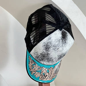 Gorra Unisex de Cuero Genuino Hecha a Mano, Ajustable, Estilo Occidental, Diseño Floral en Relieve, Gorra Trucker, Gorra Vaquera Rústica y Moderna - Product Image 5
