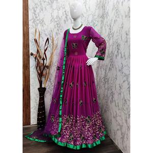 FANCY GEORGETTE ESTAMPADO DIGITAL CON BORDADO BATA DE TRABAJO CON DUPATTA RANI - Product Image 1