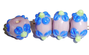 Perles en verre soufflé à la main à motif floral |   Perles focales de 10 mm et 12 mm |   Perles pour la fabrication de bijoux bohèmes DIY |   Perles de taille en gros |   Boîte - Product Image 5