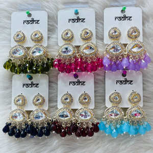 Pendientes colgantes de cuentas y piedra Kundan chapados en oro Accesorio de moda - Product Image 1