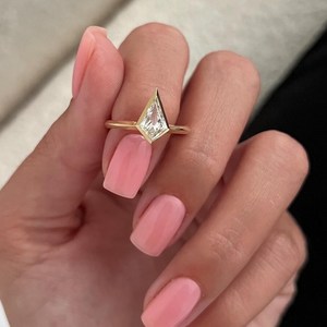 Certified 1ct Kite Cut Lab Grown Diamond in 14K Solid <b>Gold</b> Bezel <b>Set</b> Knife Edge Geometric Shield Shape Solitaire Engagement <b>Ring</b> - Product Image 5