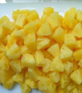 Canned Ananas Pineapple Slice in <b>Light</b> Syrup for Pizza Topping Commercial Food Applications 20oz 567g Tin Best Price - Product Image 1