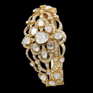 กำไลข้อมือทอง14K ประดับเพชรหลากรูปทรงสำหรับผู้หญิงกำไลข้อมือสำหรับใส่ไปงานปาร์ตี้ดีไซน์สวย - Product Image 1
