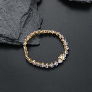 Pulsera de tenis con corazón completo, rosa dulce, cadena de muñeca femenina, pulsera con corte de corazón en tres colores, rosa suave, a la moda - Product Image 1
