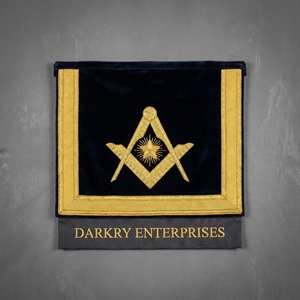 ผ้ากันเปื้อนพิธีกรรมเมสันทำมือสั่งทำพิเศษ สีน้ำเงินเข้ม กำมะหยี่ ปักดิ้นทอง ลายดวงตาที่มองเห็นทุกสิ่ง พร้อมเข็มทิศสี่เหลี่ยม - Product Image 6