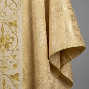 Chasuble Damassée Dorée Premium avec Orphréage Métallique Brodé Lourd – Vêtement Liturgique - Product Image 5