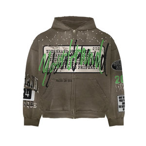 Sudadera con capucha de invierno prémium personalizada con bloques de color, corte y confección, bordado, estilo cropped, lavado ácido, desgastada, de peso pesado, 100% algodón, con pedrería - Product Image 4