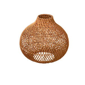 Lampe en rotin artisanale du Vietnam, fabriquée à partir de rotin naturel pour l'éclairage suspendu, la décoration intérieure, les salles à manger, les hôtels et les événements. - Product Image 2