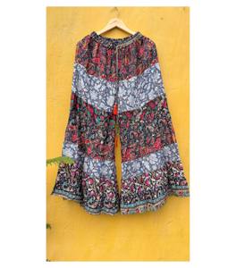 Pantalon palazzo en patchwork de soie de sari recyclée, écologique, respirant, style bohème hippie, coupe large, pour l'été - Product Image 1