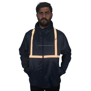 Veste coupe-vent d'extérieur pour hommes de marque personnalisée veste coupe-vent à capuche légère en tissu écologique imperméable pour hiver pour homme - Product Image 2