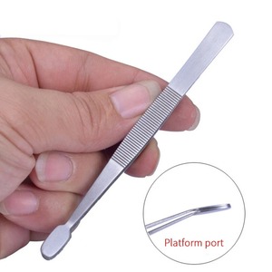 Pinzas Oftálmicas de Acero Inoxidable Ametrine Surgical AS-786 de 10 cm con Plataforma Dentada, Instrumento Manual para Cirugía de Doble Párpado - Product Image 1