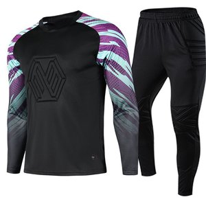 Ensemble d'uniformes de football personnalisés, maillot de football classique, ensembles d'uniformes de football, ensemble de maillots de football, uniforme de football - Product Image 5