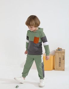 ชุดกีฬาแนวสตรีทแฟชั่นสำหรับเด็ก เนื้อผ้าเบาสบาย คุณภาพพรีเมียม พร้อมส่งออก มีหลายขนาด - Product Image 4