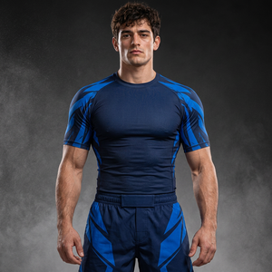 Rashguards à manches courtes extensibles personnalisés 200 GSM pour les marques de vêtements de surf, en tissu polyester et élasthanne - Product Image 3