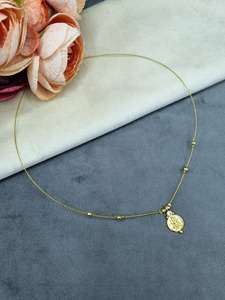 Collar con Colgante de Moneda de Templo de Lujo para Mujer, Acabado Dorado, Amuleto Lakshmi, Joyería Festiva Minimalista Tradicional para Uso Diario - Product Image 1