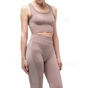 Nouvel Arrivage Ensemble de Yoga 2 Pièces Uni pour Femme Respirant Écologique Spandex/Nylon Taille Haute Disponible pour la Salle de Sport et l'Extérieur - Product Image 5