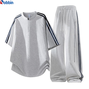 Conjunto Deportivo Unisex de Estilo Moderno, Negro, con Top de Manga Corta con Cierre de Media Cremallera y Rayas, Pantalones Holgados con Cordón Ajustable, Transpirable, Deportivo, para Verano - Product Image 4