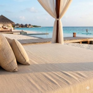 Chaise longue de jardin en teck avec rideaux, coussins en mousse à mémoire de forme, design tropical, dossier solide, durable et personnalisable - Product Image 2