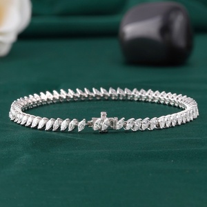 Bracelet tennis en or 14 carats avec diamant de laboratoire taille marquise de 3,03 carats, design à griffes en chevron, bijoux de mode - Product Image 2