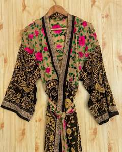 Kimono de Invierno con Bordado Phulkari Floral para Mujer, Estilo Étnico, Algodón, Corte Holgado, Largo Midi, Ropa Casual - Product Image 1