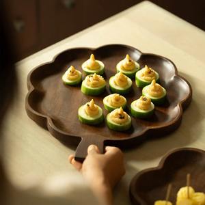 จานไม้เคลือบสีพิมพ์ลายตามสั่ง ขนาด 10 นิ้ว สี่เหลี่ยมจัตุรัส สำหรับใส่ชิปและดิป สไตล์ยุโรป ทนทานและเป็นมิตรกับสิ่งแวดล้อม - Product Image 3