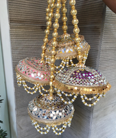 Lustre indien en bambou avec perles miroir pour mariages, Haldi, Mehndi, Sangeet, Diwali, décorations murales festives et décoration intérieure
