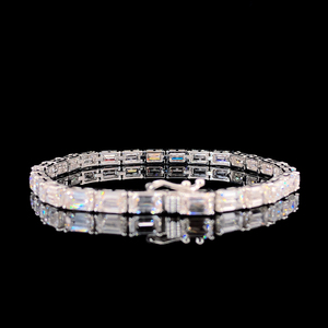 Bracelet tennis en or blanc 14 carats, tendance et élégant, avec diamants de laboratoire taille émeraude, clarté VVS2, couleur F, idéal pour les mariages et les soirées. - Product Image 3