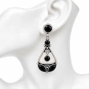 Boucles d'oreilles pendantes en argent oxydé avec pierre noire, vente en gros |   Boucles d'oreilles pendantes vintage bohèmes pour femmes - Product Image 5