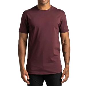Design personnalisé T-shirt pour hommes Fitness Athletic Slim T-shirt de gymnastique avec ourlet superposé fendu sur le côté Chemises marron à col rond pour garçons - Product Image 1