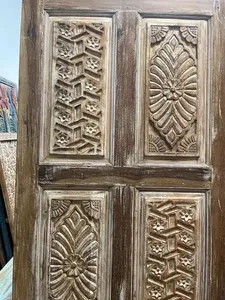 Porte d'entrée en bois faite à la main, directement de l'usine, avec une structure robuste, un design élégant et une durabilité longue durée, en promotion - Product Image 3