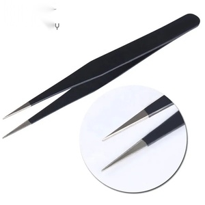 Pinzas para Pestañas Ryzer Studio de Acero Inoxidable de Precisión de 10 mm, Punta Suave, Herramientas Profesionales para Aplicación de Pestañas con Volumen - Product Image 5