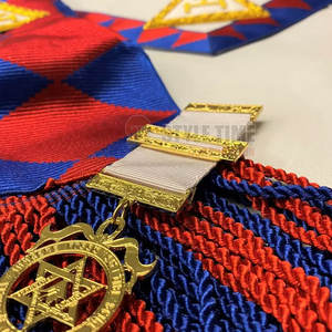 Écharpes d'uniforme de style classique avec tissu lisse et longueur réglable, écharpes d'uniforme aux couleurs vives - Product Image 5