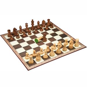Échecs en bois de style Staunton personnalisés en gros, pièces d'échecs professionnelles lestées avec plateau de rangement pliable, jeu de société classique éducatif - Product Image 1