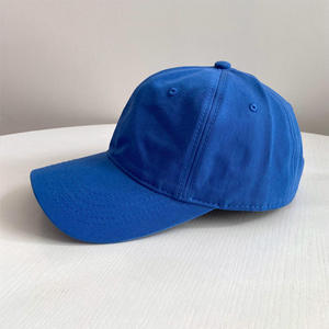 Gorra de Béisbol Unisex Azul Marino de Malla con Logotipo de Goma Blanca en Relieve, Ajustable, Estilo Casual - Product Image 1