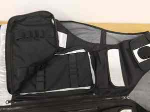 เสื้อกั๊กสะท้อนแสงสีดำแบบมองเห็นได้ชัดเจนสำหรับพยาบาลฉุกเฉิน ช่วยเหลือผู้ป่วย ช่วยชีวิต ฝึกสุนัข และงานทางยุทธวิธี - Product Image 6