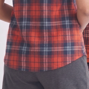 เสื้อกล้ามให้นมบุตรลายสก็อต คอวี แขนกุด สำหรับคุณแม่ตั้งครรภ์และให้นมบุตร - Product Image 4