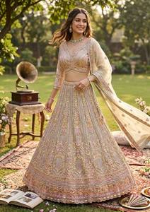 Conjunto de Lehenga Choli de Tela Bordada Divyam Creation, Estilo Tradicional de Boda para Mujer, Estilo India Pakistán, con Spandex - Product Image 4