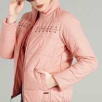 Kışlık Çift Taraflı Kullanımlı Su Geçirmez Çevre Dostu Bayan Kısa Şişme Mont Özel Logo Keten Astarlı Slim Fit Polyester Dolgulu Kapitone