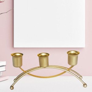 Candelabro Triple de Metal Dorado de Lujo, Centro de Mesa Decorativo Moderno, Portavelas Cónicas para Decoración del Hogar - Product Image 4